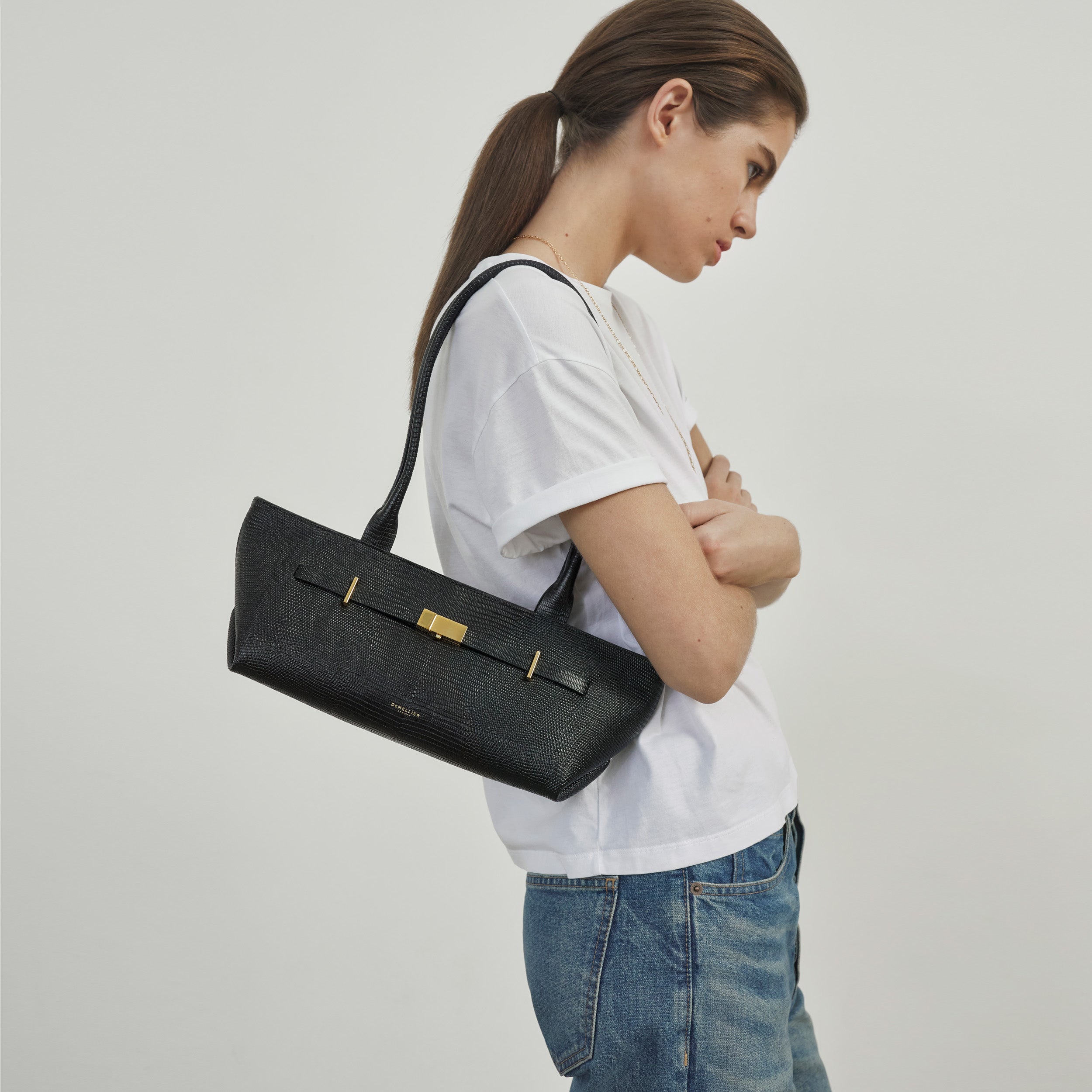 The New York Shoulder